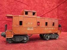 LIONEL POSTWAR O GAUGE RED CABOOSE 6257 set up for lighting