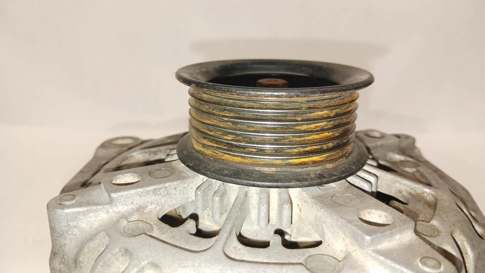 Alternador Chevrolet Silverado 2500 '15-'19 6,0 L 94 k millas OEM ¡1 año como nuevo! Foto 3 de 4