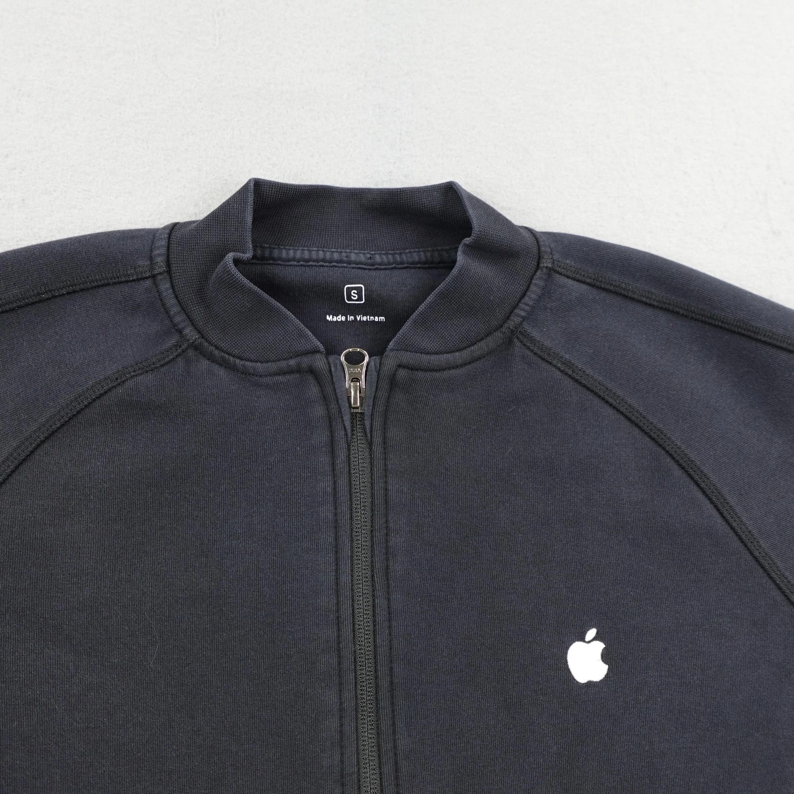 Apple Jacket Mens Small Black Full Zip Sweatshirt Logo Tech Employee Bomber Coat - product detail image 2