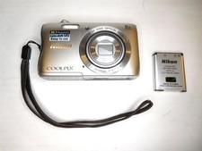 Nikon COOLPIX S3700 Digital Camera 20.1MP 8x Wi-Fi HD w/Battery S2 