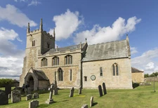 Photo 12x8 St Mary's church Syston From the south east. c2015