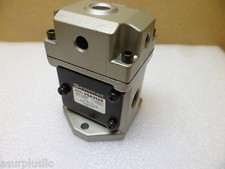 SMC VSA3135 AIR OPERATED VALVE PNEUMATIC PILOT  N.O.S.