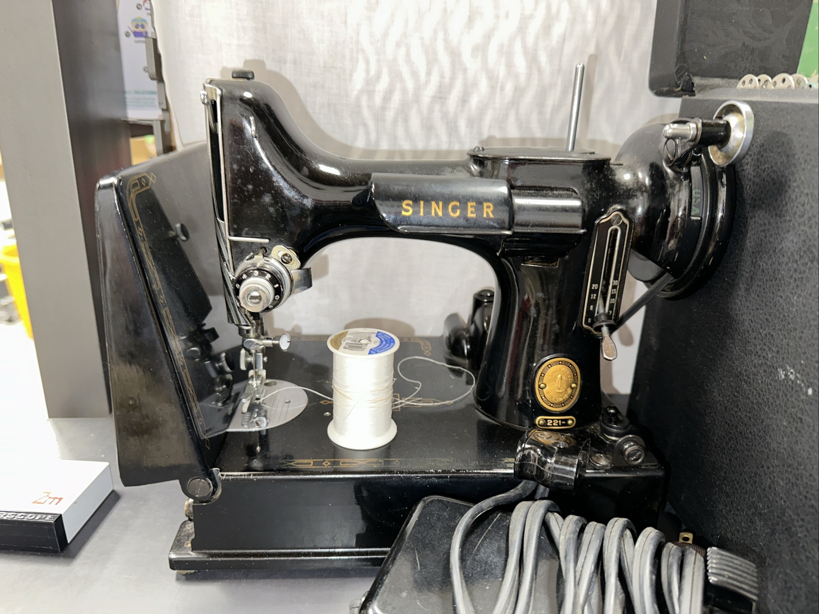 1952 Singer Featherweight 2211 Sewing Machine Complete Working Set (A8) eBay