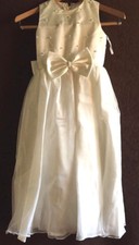 AVA by AA BRIDAL GIRLS FORMAL DRESS SIZE 6