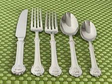 Wallace NAPOLEON BEE Stainless 18/10 Glossy NEW Smart Choice Flatware B113N