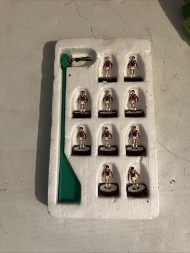 Vintage Subbuteo 63000 Table Soccer Team 627 Westham United 11 Players Boxed - Picture 4 of 7