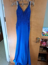 2 Cute Elegant Beaded Blue Formal Gown Size 0 Excellent Condition