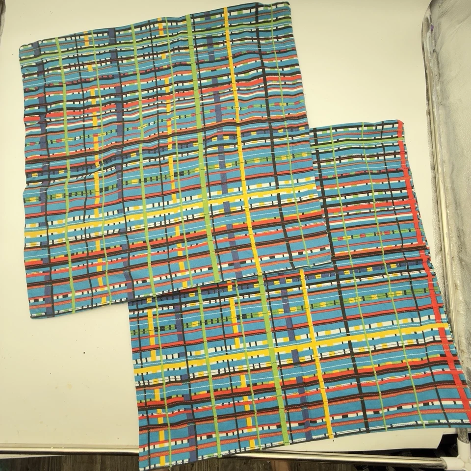 Juego de 2 fundas de almohada decorativas multicolores brillantes IKEA 19x19 Foto 2 de 4