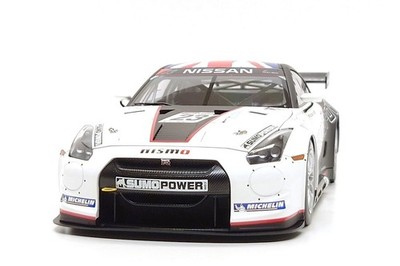 AUTOart 1:18 Nissan GT-R (R35) #23 Sumo Power - FIA GT1 World