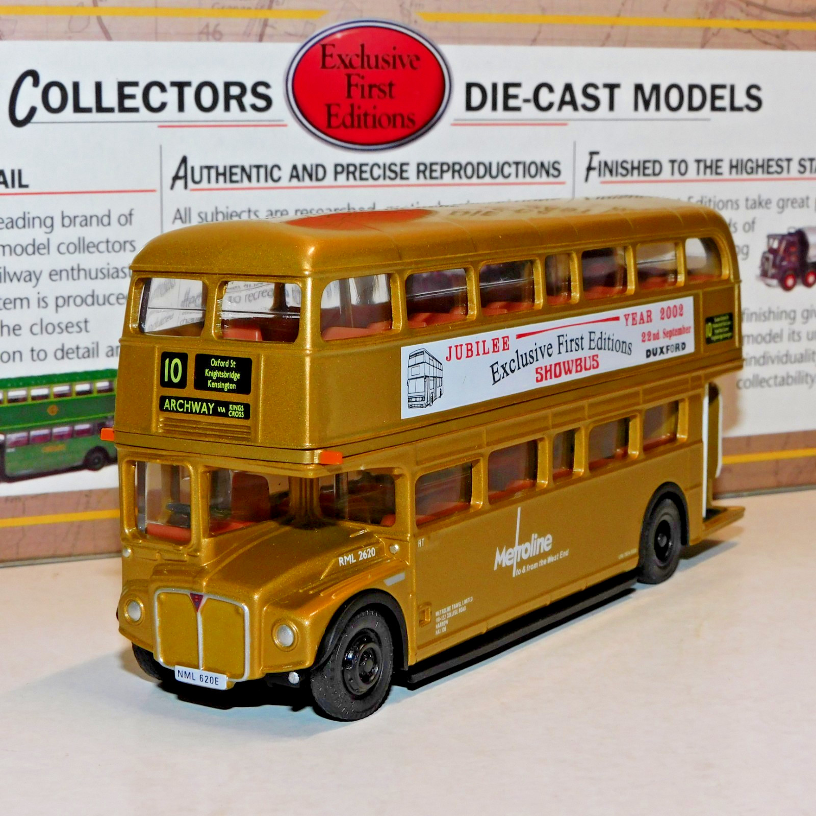 EFE RML ROUTEMASTER GOLD METROLINE SHOWBUS 2002 ROUTE 10 ARCHWAY 1/76 25513SB