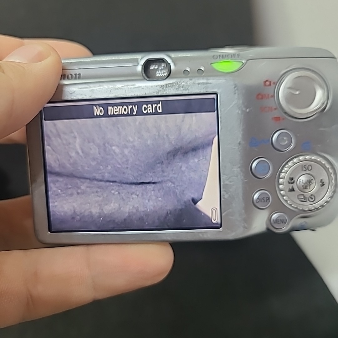 Canon IXUS 970 IS 10MP Digital Camera - Silver Tested - NO CHARGER