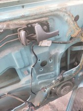Porte avant et accessoires Nissan TERRANO