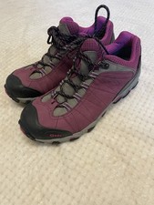 Oboz Women  s Bridger Mid Waterproof Hiking Boots Purple Size 10