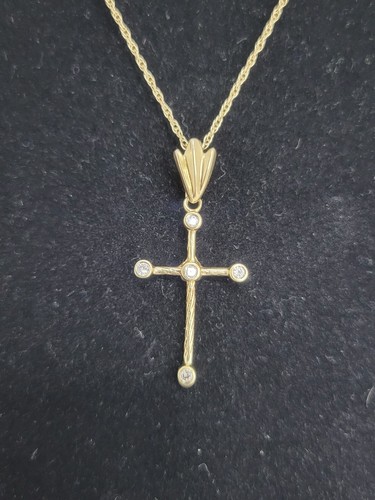 14 KT Solid Yellow Gold 5 Diamond Textured Cross Pendant Necklace 18" Dainty - Picture 5 of 11