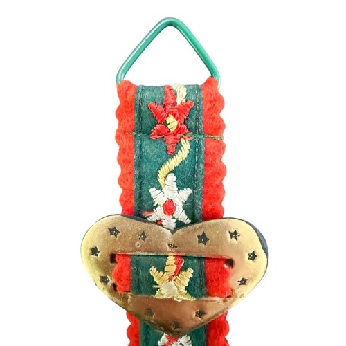 Vtg Italian Souvenir Cowbell – Campiglio 1550m – Floral Painted w/ Alpine Strap - Picture 7 of 10