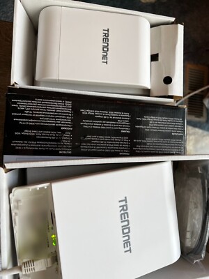 TRENDnet TEW-740APBO2K 10dBi Wireless N300 Outdoor PoE Point to Point Bridge 