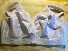 NWOT Playtex 4693 18 Hour Original Comfort Strap NO WIRE Bra 42DD White FR/SHP