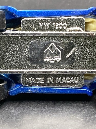 Maisto Volkswagon VW 1300 Sedan Diecast Blue Vintage Toy Car - Picture 6 of 6