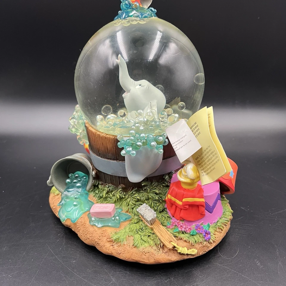 Walt Disney Disneyland Paris Dumbo Bathtime Rock a Bye Baby Snow Globe Music Box - Image 4 of 4