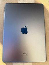 Apple iPad 9th GeN 64 GB, Wi-Fi, 10.2 in - Silver - EXCELLENT CONDITION