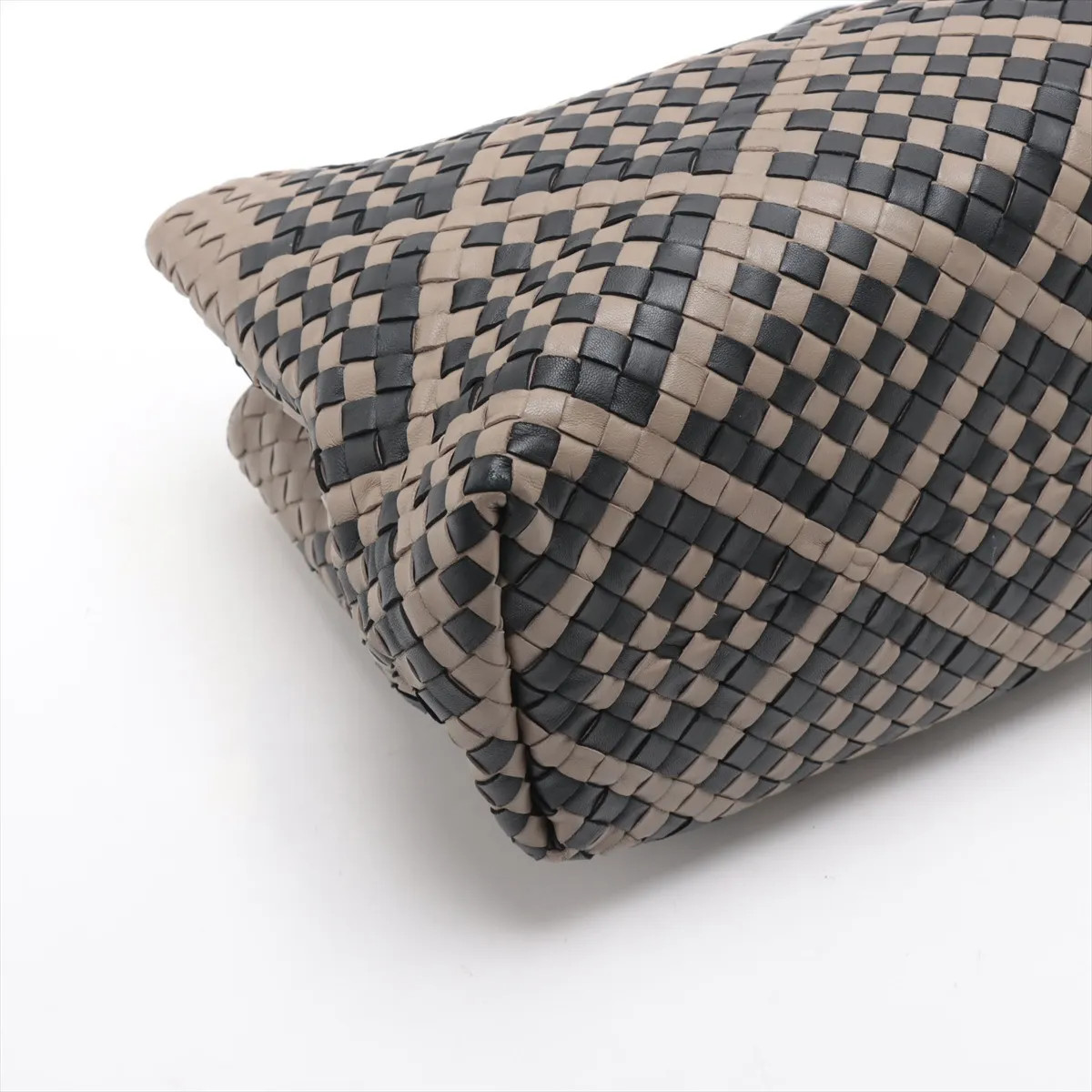 Bottega Veneta Intrecciato Leather Chain Tote Bag gray x black thumbnail 4