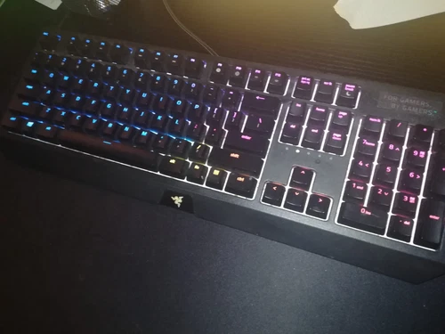 Razer BlackWidow Tastiera Meccanica, Layout USA, RGB Chroma Lighting, Nero