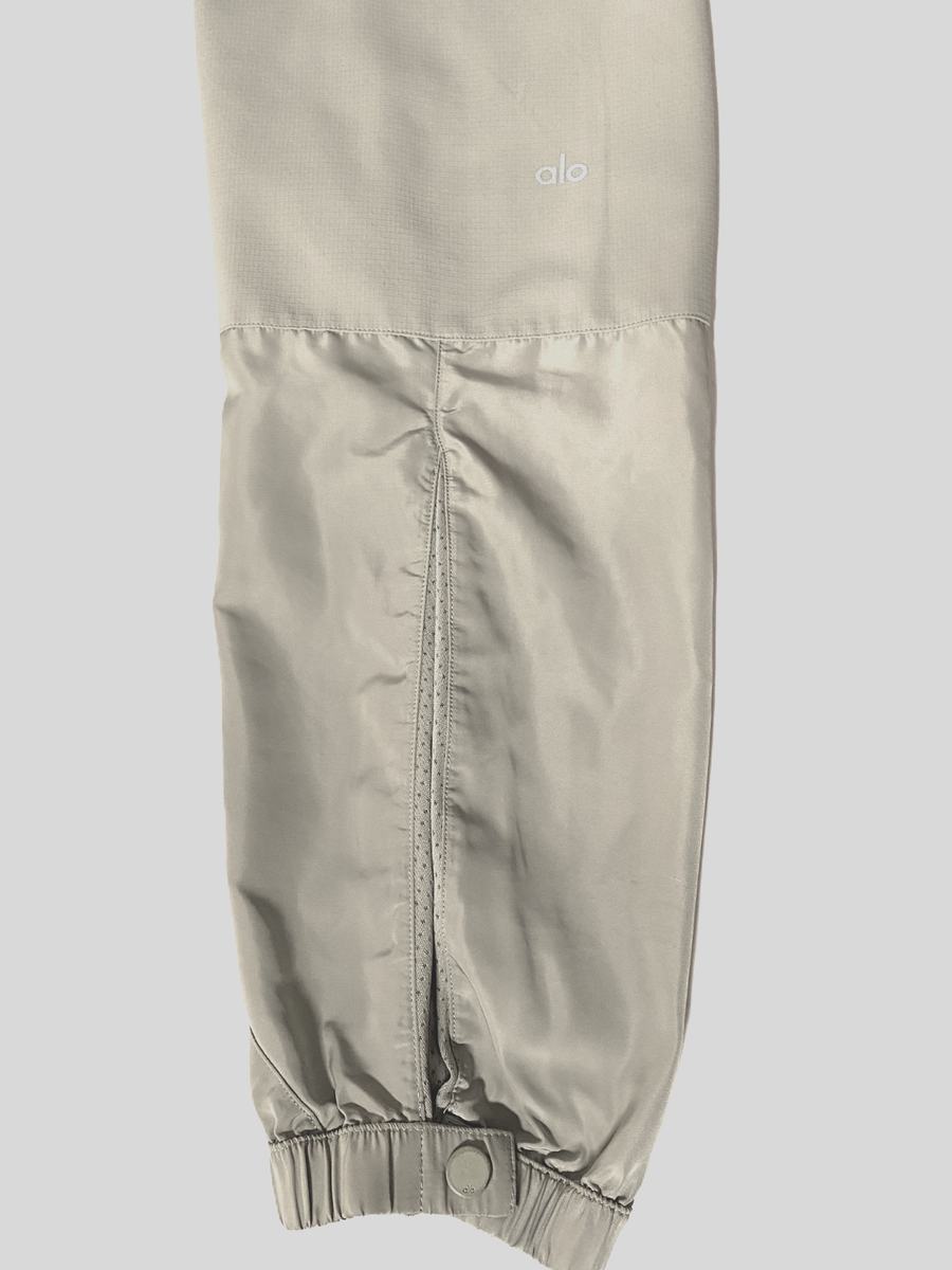 Alo Yoga Mixed Media Reinvention Jogger, Limestone, Women's