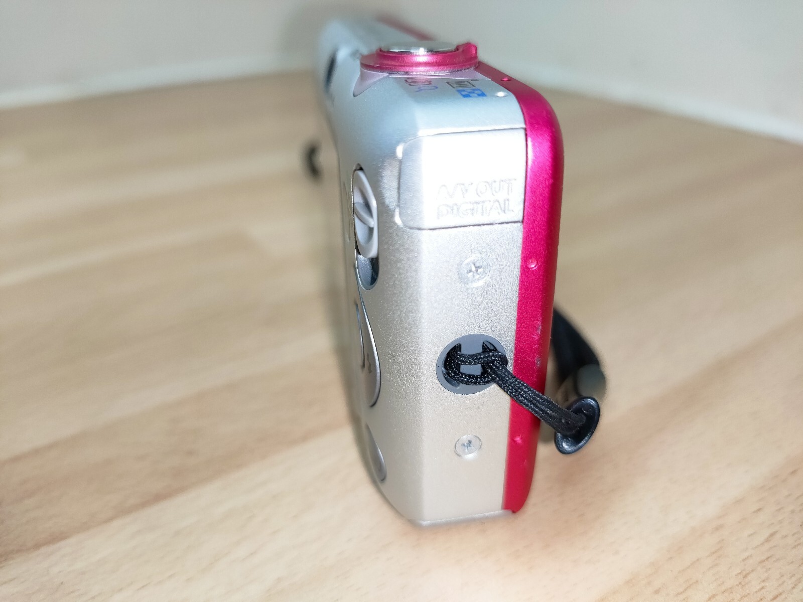 Canon IXUS 95 IS Pink Digital Camera Fully Working eBay