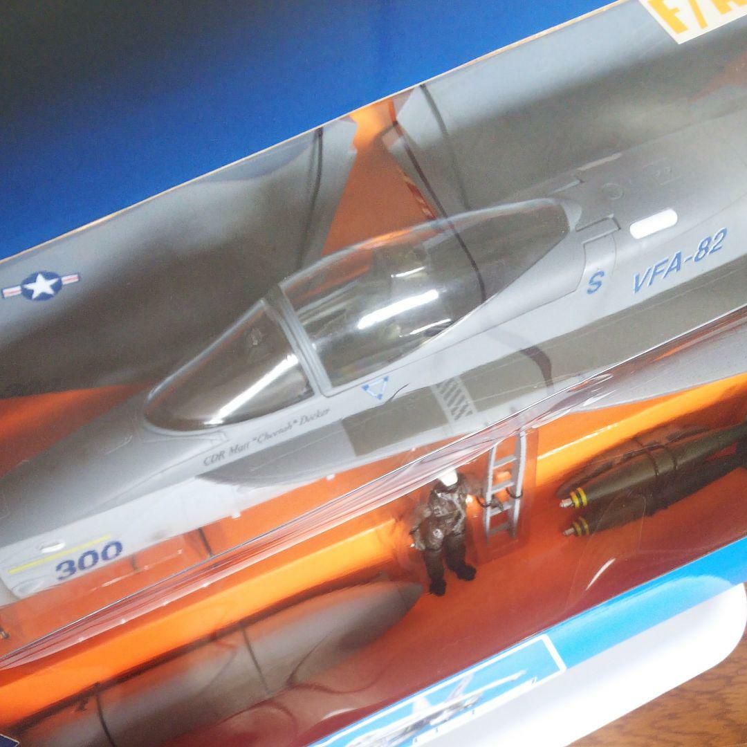 超希少品　bbi エリートフォース　F/A-18 Hornet 1/18 BBI Elite Force US Navy F/A-18C HORNET 1:18 Scale box 21267