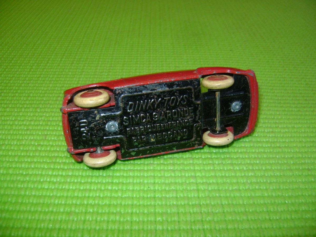 Dinky Toys 24UT Simca Aronde Elysée Taxi Calandre Gueule Dinky Toys 24UT Simca Aronde Elysée Taxi Calandre Gueule