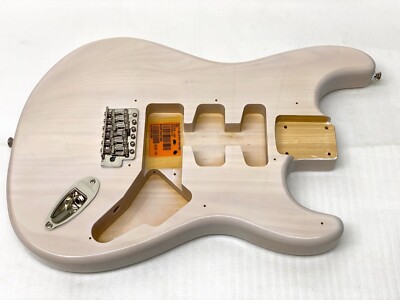 『極美品』Squier BY Fender　Stratocaster Squier 40th Anniversary Stratocaster Vintage Edition Maple