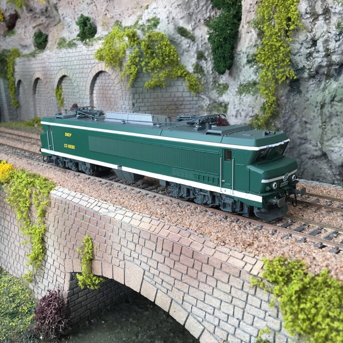 Locomotive CC 6550 Maurienne HO Jouef HJ2 train miniature SNCF digital
