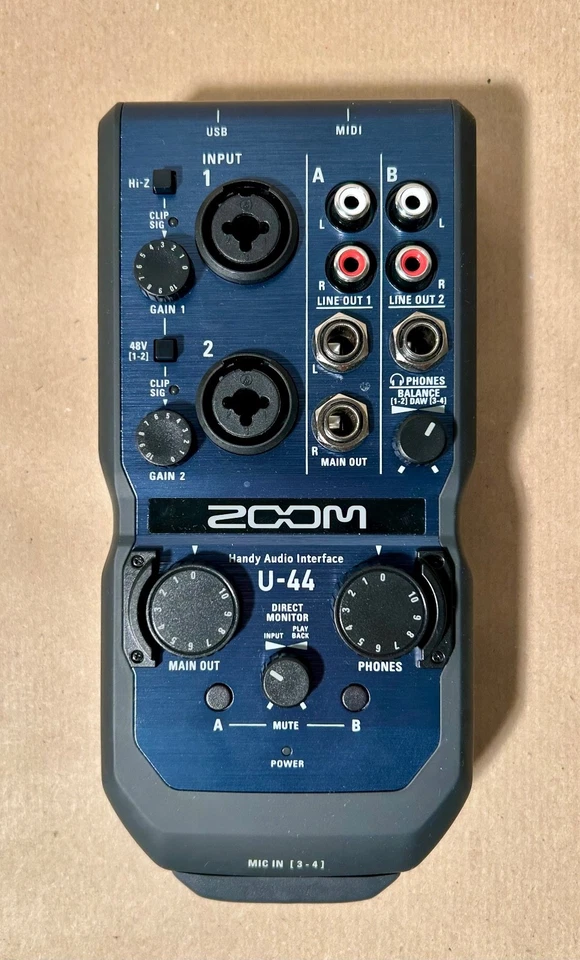 ZOOM U-44 Handy Audio Interface 4-In/4-Out + OVP, USB-Kabel, Ableton Live Lite - Bild 3 von 4