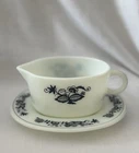 Vintage 1980’s PYREX “Old Town” Blue Onion Gravy Boat with Underplate 77-B 77-U