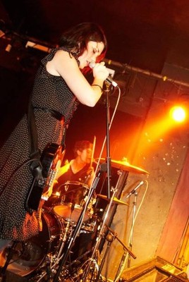 Laura-Mary Carter And Blood Red Shoes Laura-Mary Carter At Night A- Old Photo 6