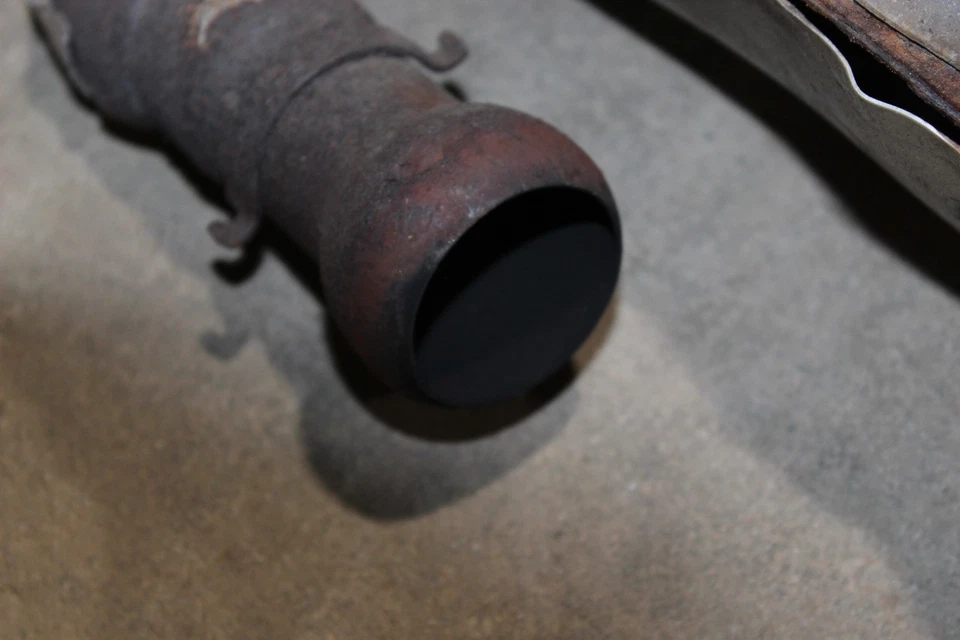 Tubo de cámara de expansión de escape Ski-doo Summit 800 Highmark 2000  Foto 3 de 4