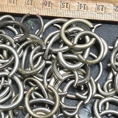 RB7: VINTAGE POCKET WATCH CASE PARTS GROUP 11 SILVER BOWS MIXED LOT 12s 16s 18s