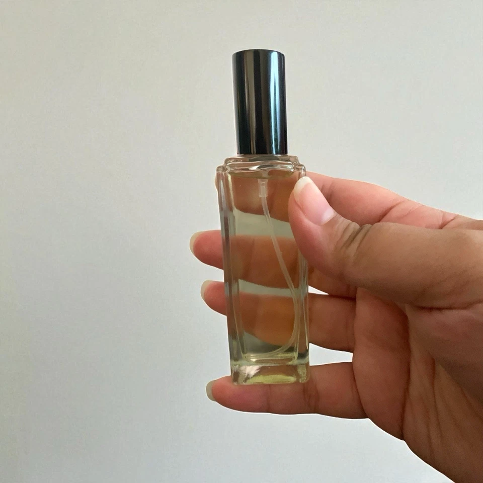 CHOOSE YOUR SCENT ** 1oz Eau de Toilette Perfume Spray for Women - Image 3 of 4