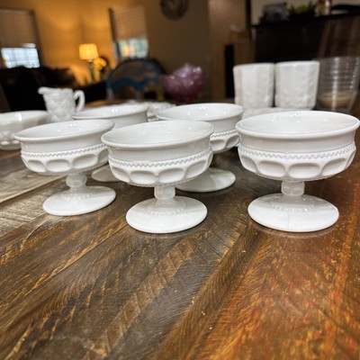COLONY Color Crown  MILK GLASS SHERBET/DESSERT CUPS Set of 5