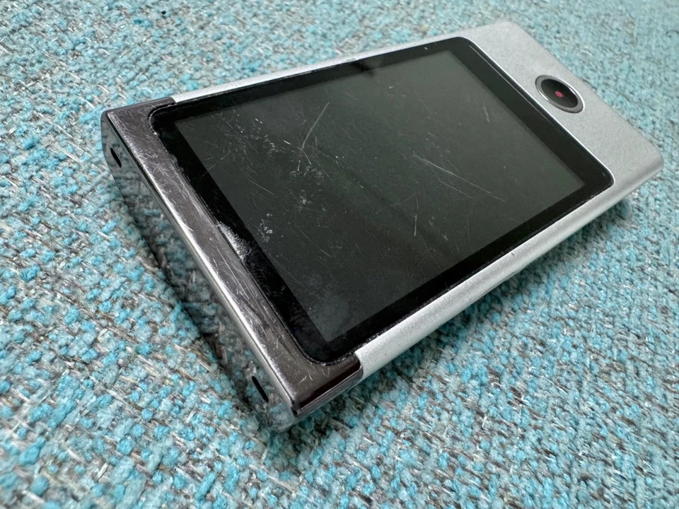 *LEER* Videocámara digital Sony MHS-TS10 Bloggie HD plateada cámara rápida FUNCIONA Foto 3 de 4