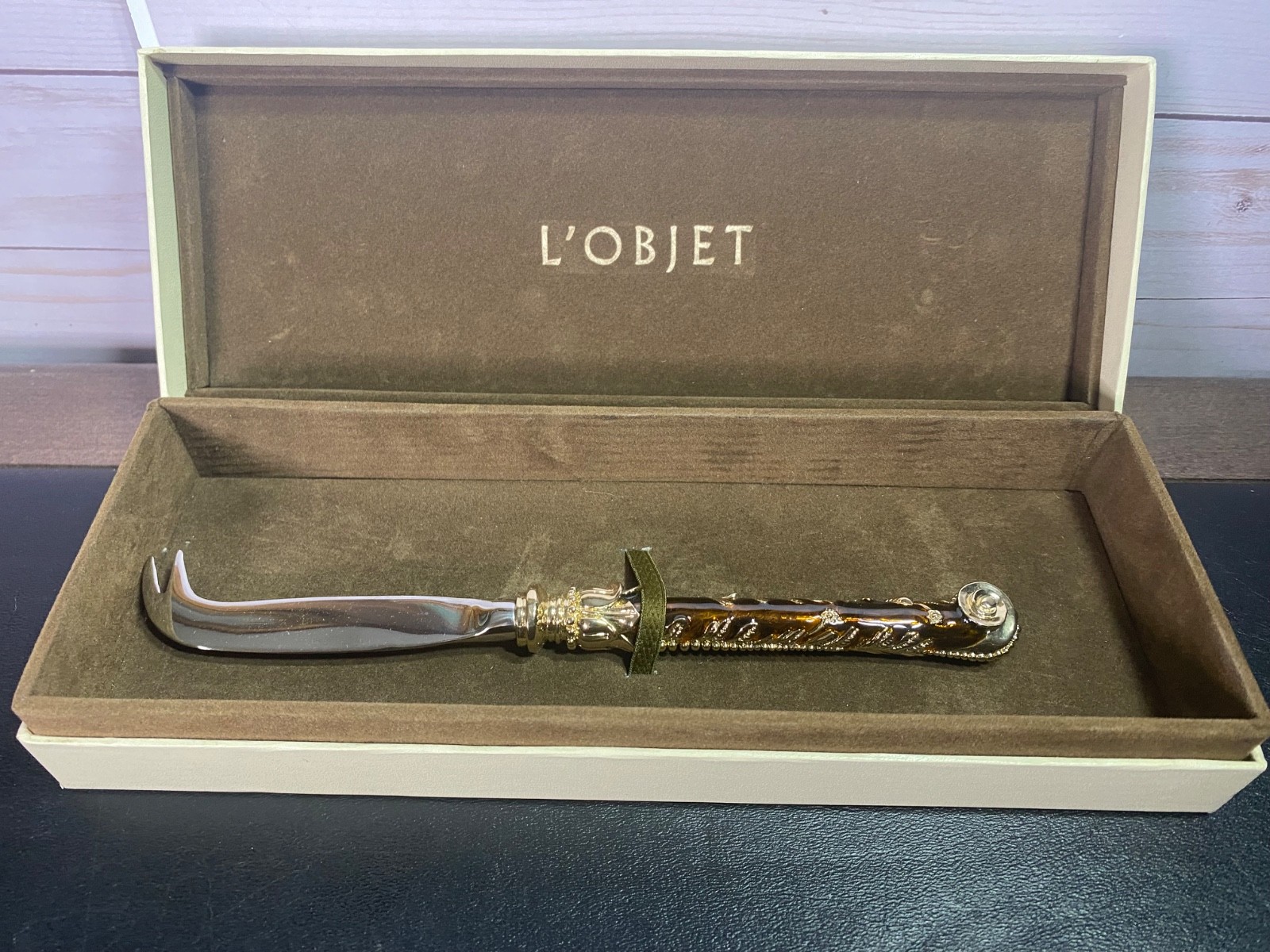 L’Objet Cheese Knife Gold Venetian Tortoiseshell Handle with Box