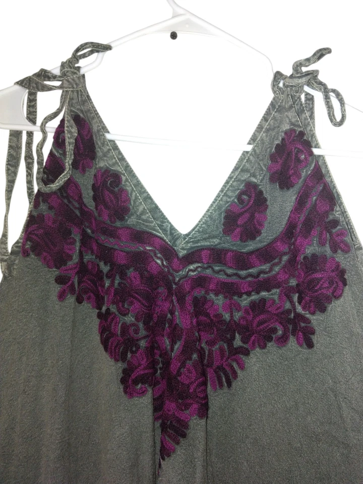 Mameluco Sacred Threads Talla Única Hippie Boho Gris Grande Púrpura Bordado Foto 2 de 4