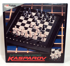 Vintage 1990 SAITEK KASPAROV ELECTRONIC CHESS PARTNER Portable Chess Game TESTED