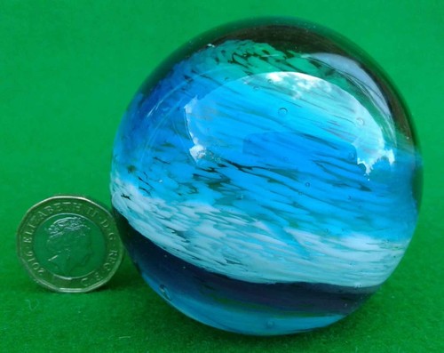 SELECTION OF ASSORTED GLASS PAPERWEIGHTS. (Ref CB80) - Picture 73 of 351