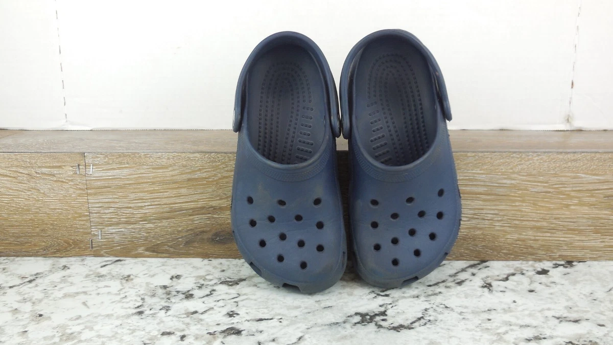 M2 w4 online crocs