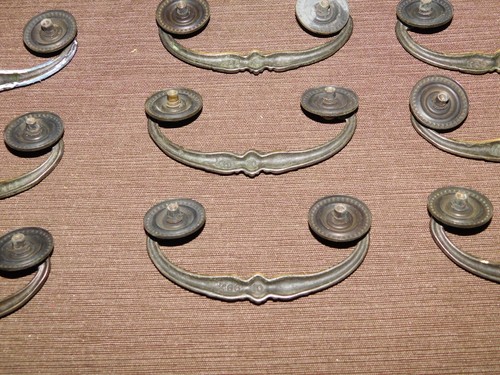 KITCHEN 12 METAL 4 1/2' ACROSS DECORATIVE CABINET DRAWER HARDWARE PULLS - Picture 5 of 8