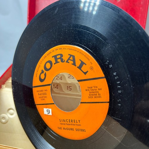 Amfile Platter-Pak No. 750 Red 45 RPM Record Case Index Cards with 47 Records - Imagen 17 de 18