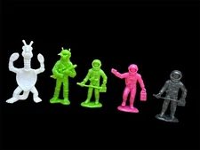 Tim Mee Galaxy Laser Team w/Space Monsters Assorted Characters Vintage 1970's