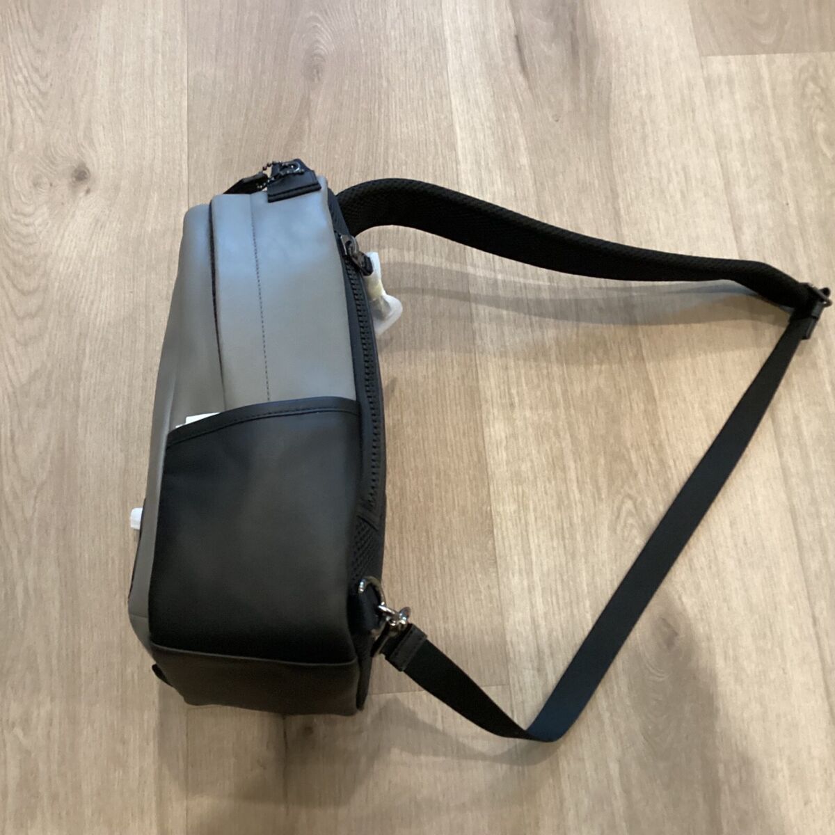 NWT COACH Unisex/ Men Edge Leather One Shoulder Backpack NWT COACH Unisex/ Men Edge Leather One Shoulder Backpack