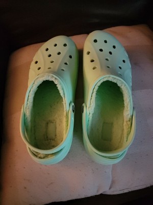 mint fur crocs